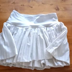 Girls so 14 Ivivva white skort